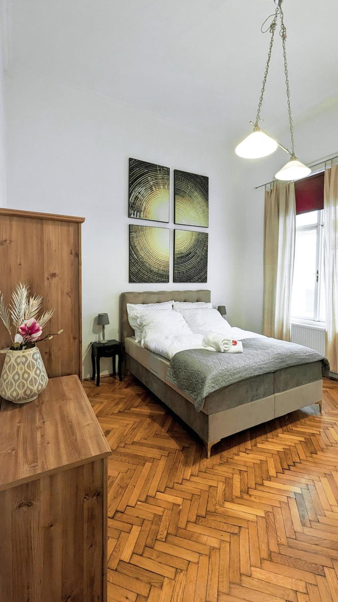 Heart Of The City, Entire Very Big Apartment 부다페스트 외부 사진